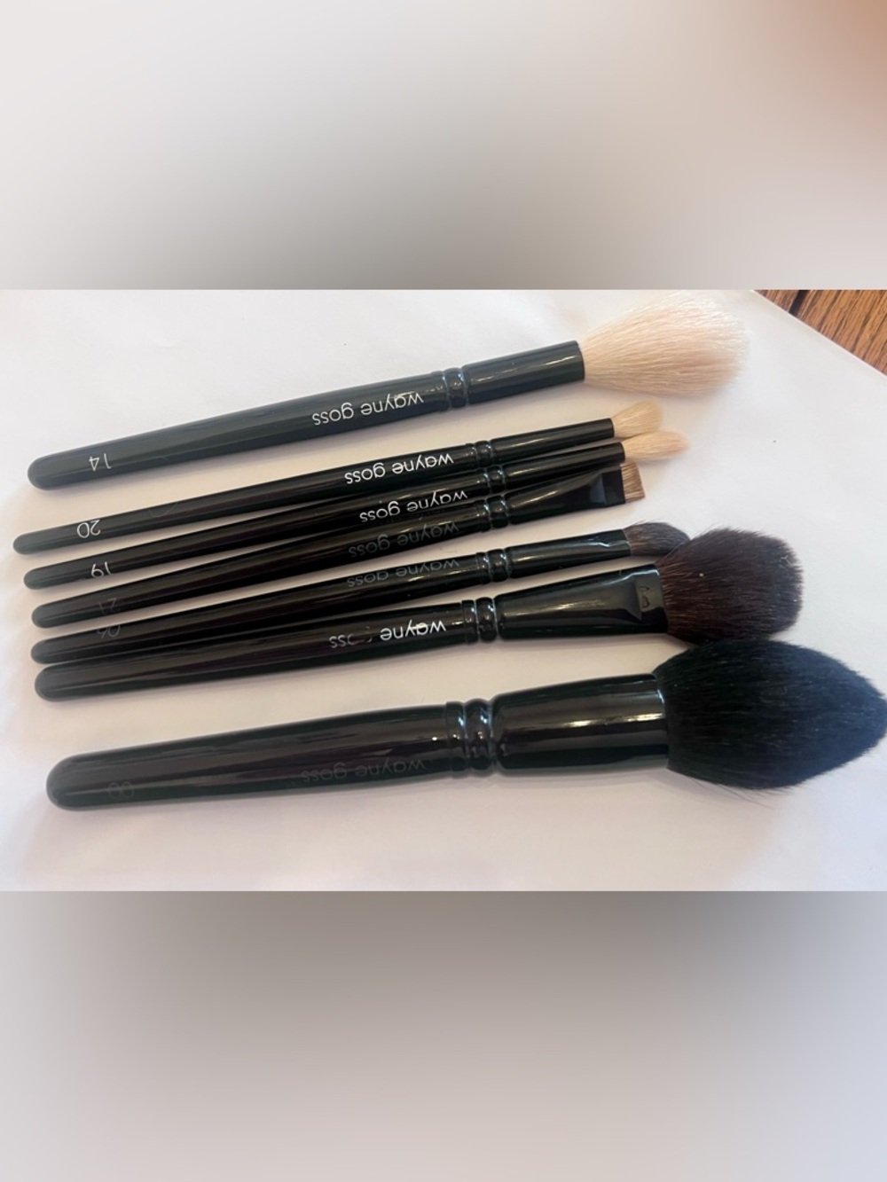 Wayne Goss Black Makeup Brush Set - Professional 7-Piece Kit (Black Handles)